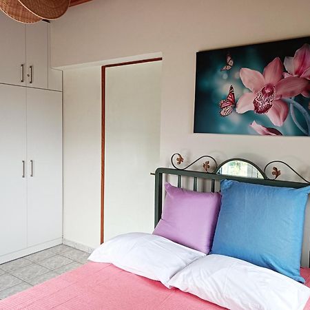 Zoi'S Hοuse.Vacation Home In Mani Near Vathi Beach Exterior photo